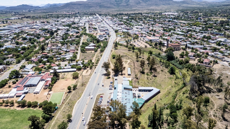 To Let commercial Property for Rent in Komani Park Eastern Cape